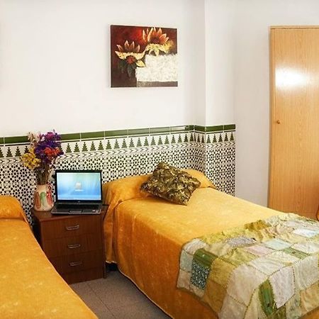 Hostal Estacion Almería Kültér fotó