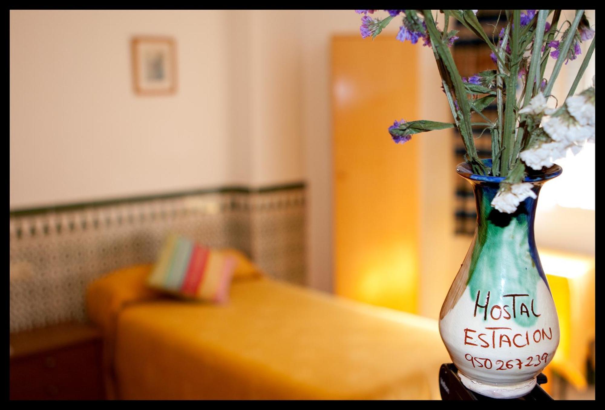 Hostal Estacion Almería Kültér fotó