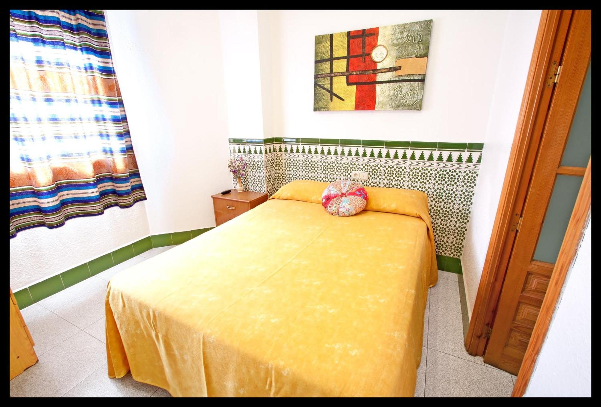 Hostal Estacion Almería Kültér fotó