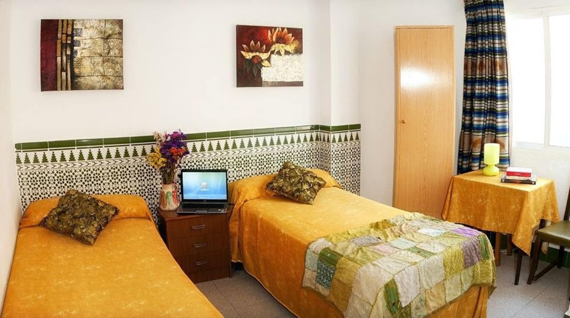 Hostal Estacion Almería Kültér fotó